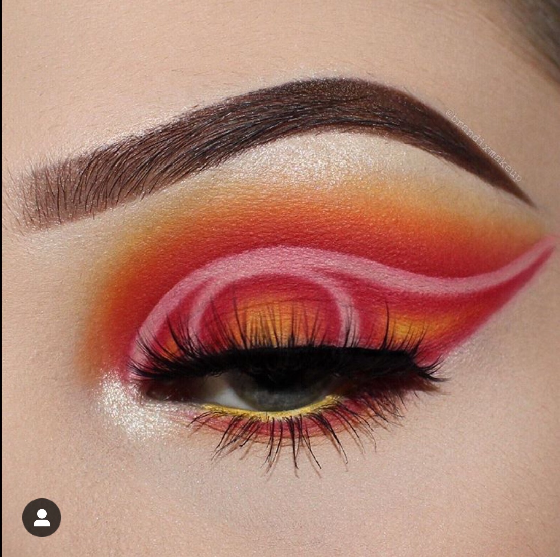 20 Bright And Colourful Eye Makeup Ideas 10