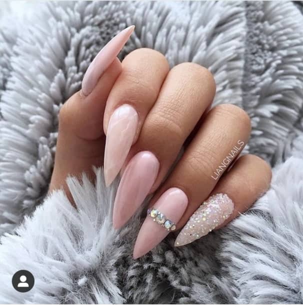 stiletto nail design