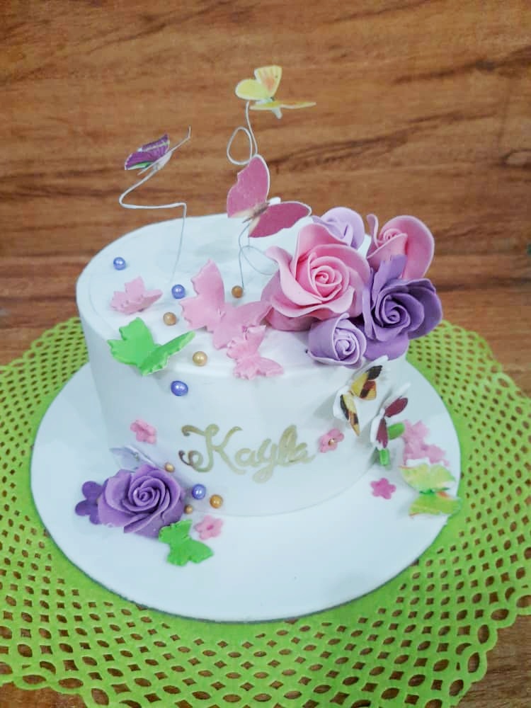 flowers and butterflies cake