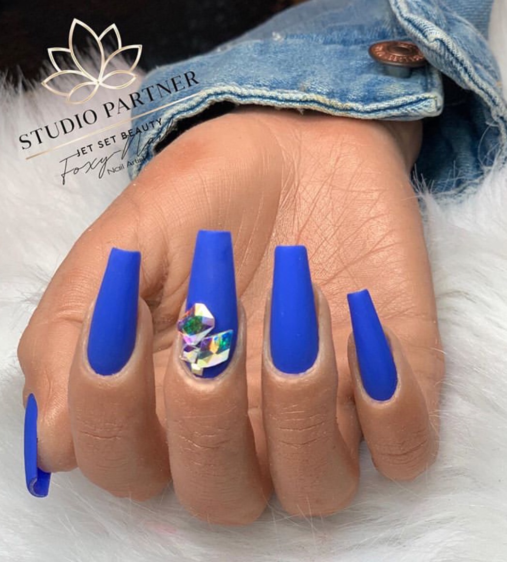 blue nail designs