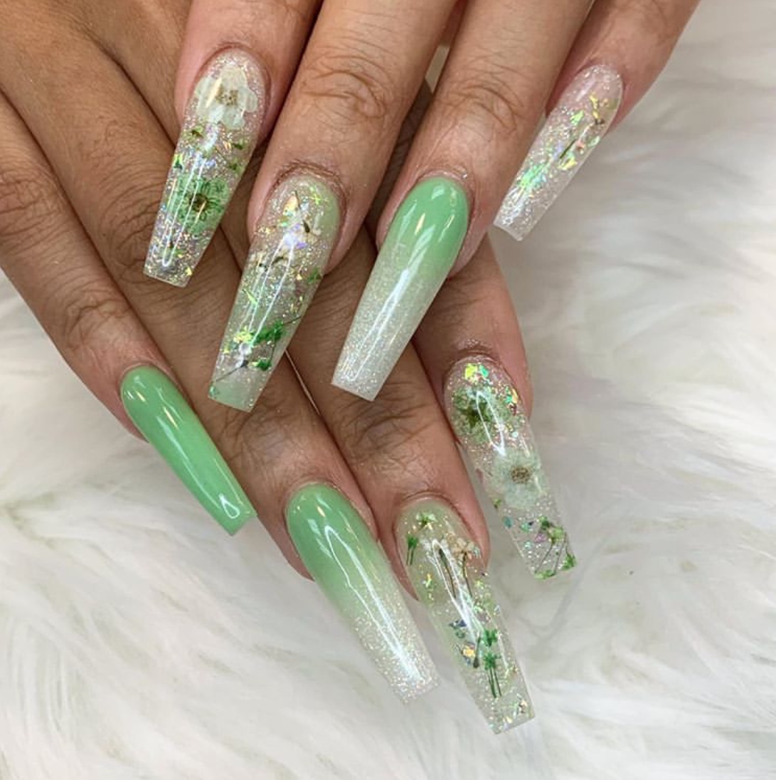 dry flower nail