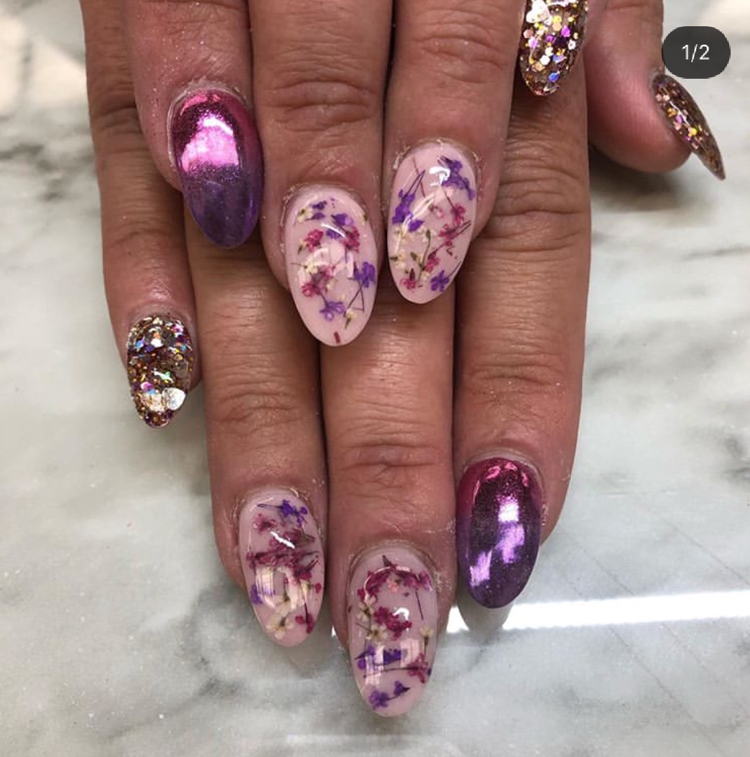 40+ Glam Dried Flower Nail Designs For Spring 2020 The Glossychic