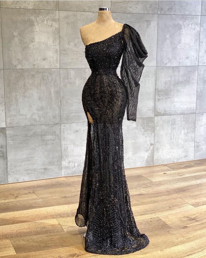 18 Stunning Black Evening Dresses - The Glossychic