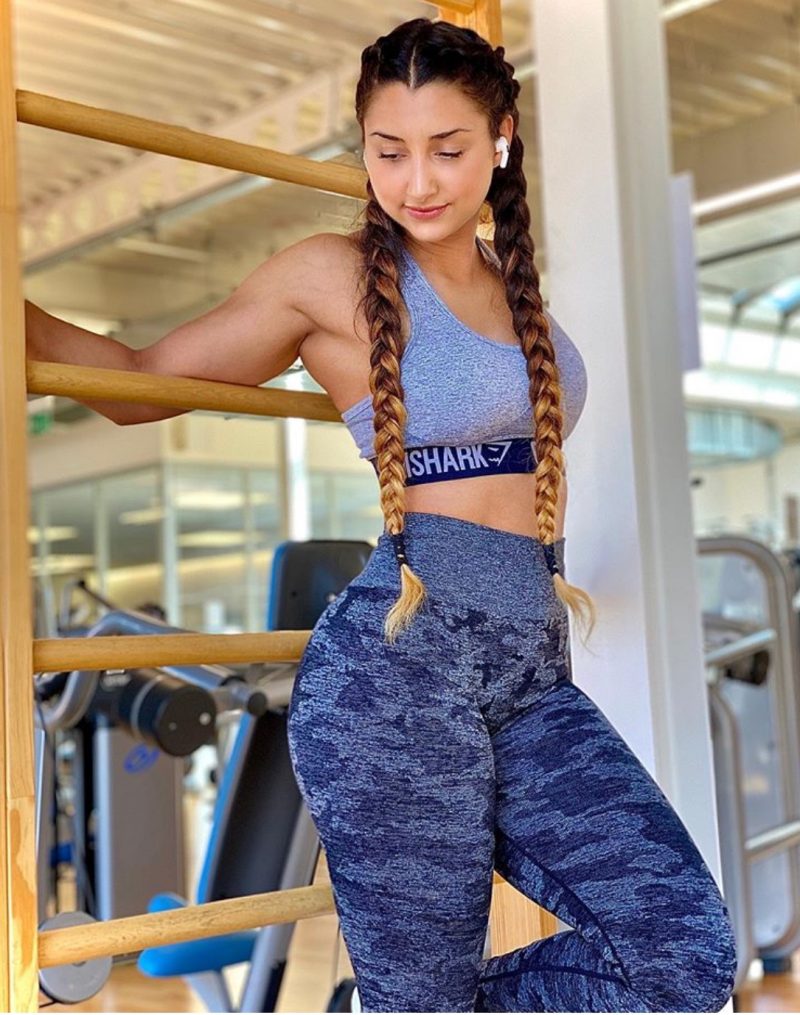 17 Cute Gym Shark Outfits To Workout In The Glossychic
