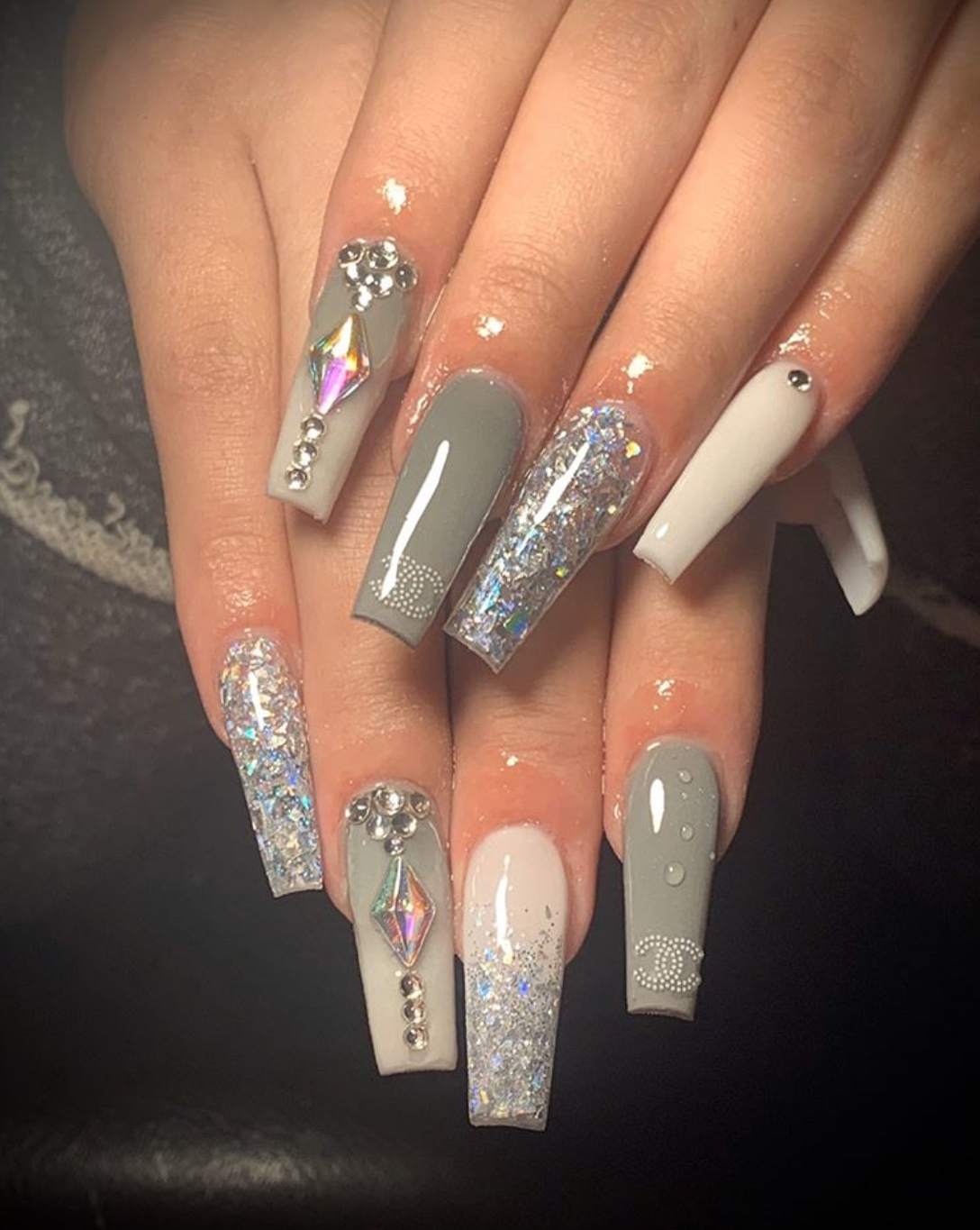 40+ Grey Nails Design Ideas - The Glossychic