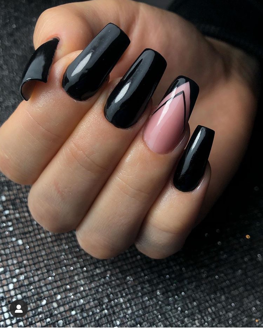 33 Trendy Black Nails Designs for Dark Colors Lovers | Unhas decoradas,  Unhas, Unha