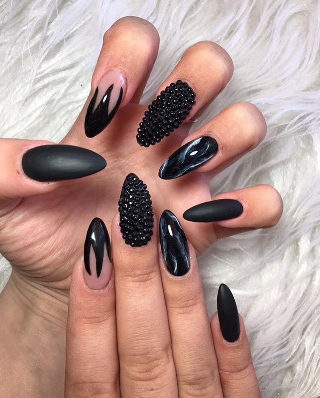 black nail