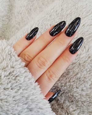 30+ Elegant Black Nail Designs - The Glossychic