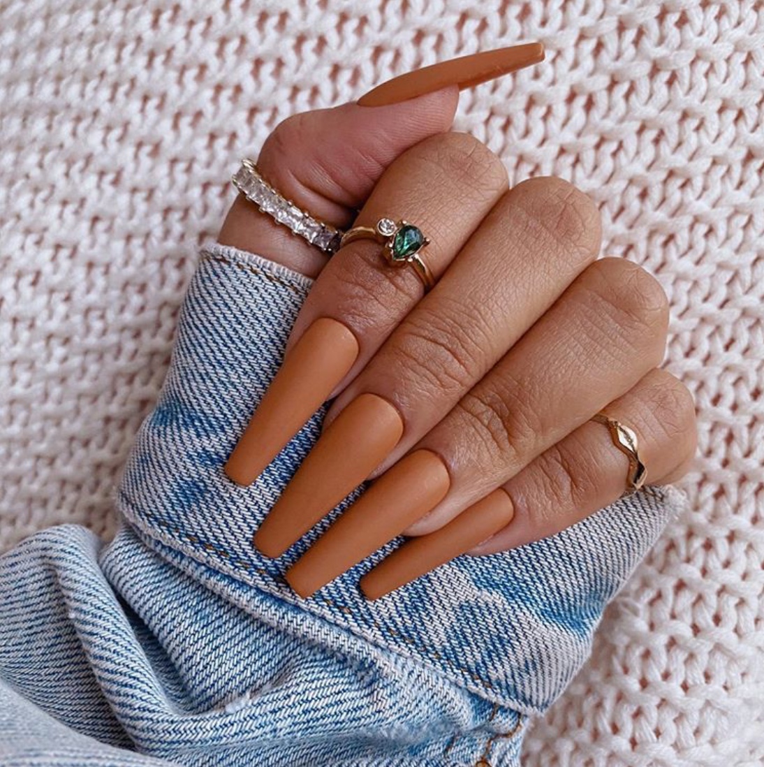 40+ Cool Brown Nail Designs To Try In Fall - The Glossychic