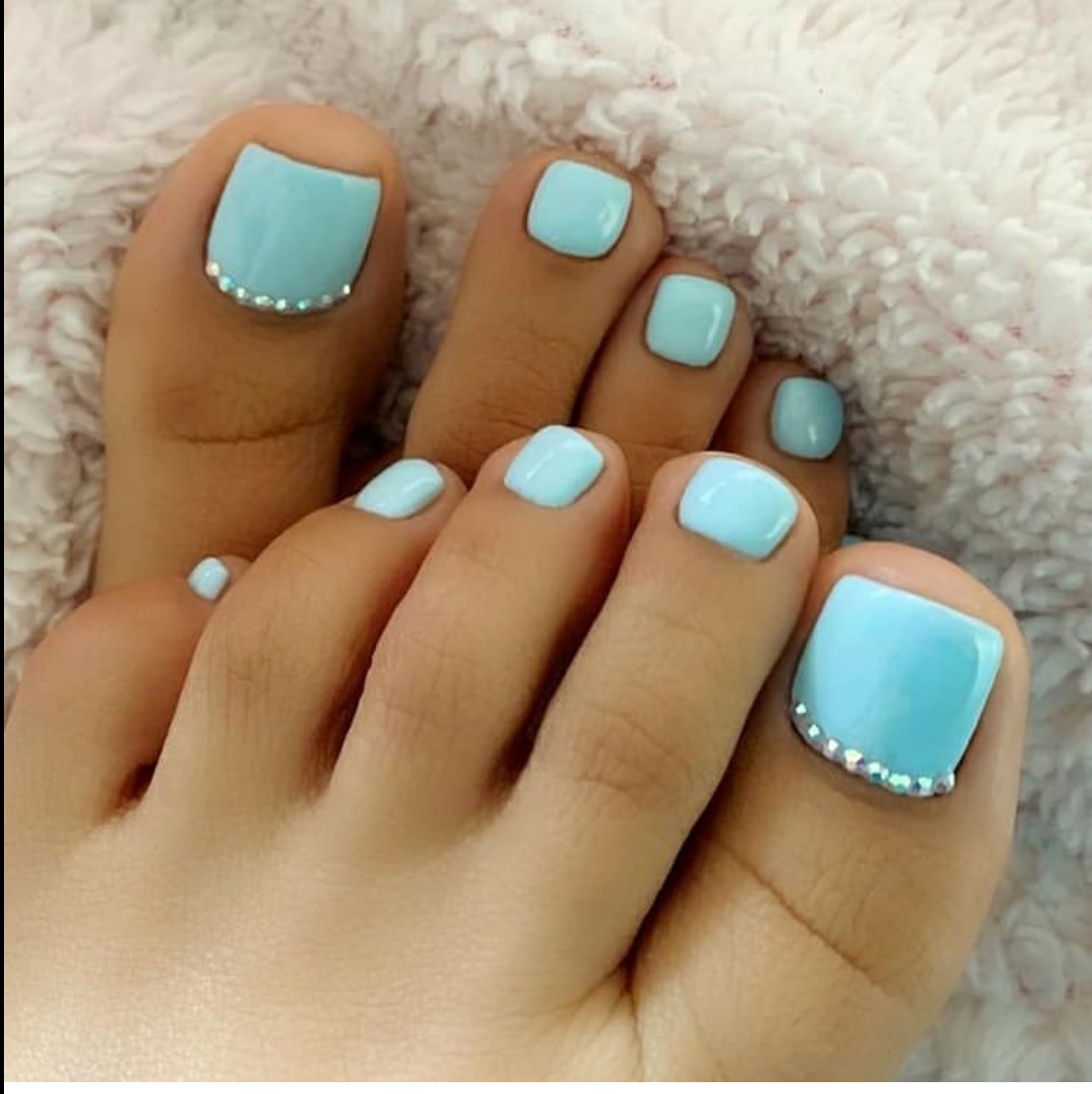 11 Of The Prettiest Summer Toe Nails - The Glossychic