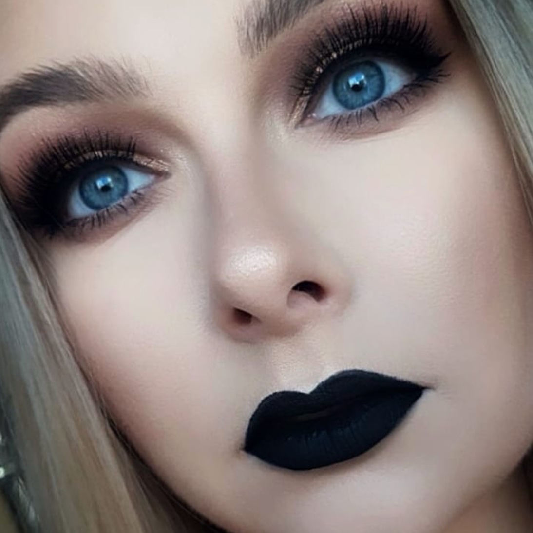 16 Stunning Black Lipstick Looks - The Glossychic