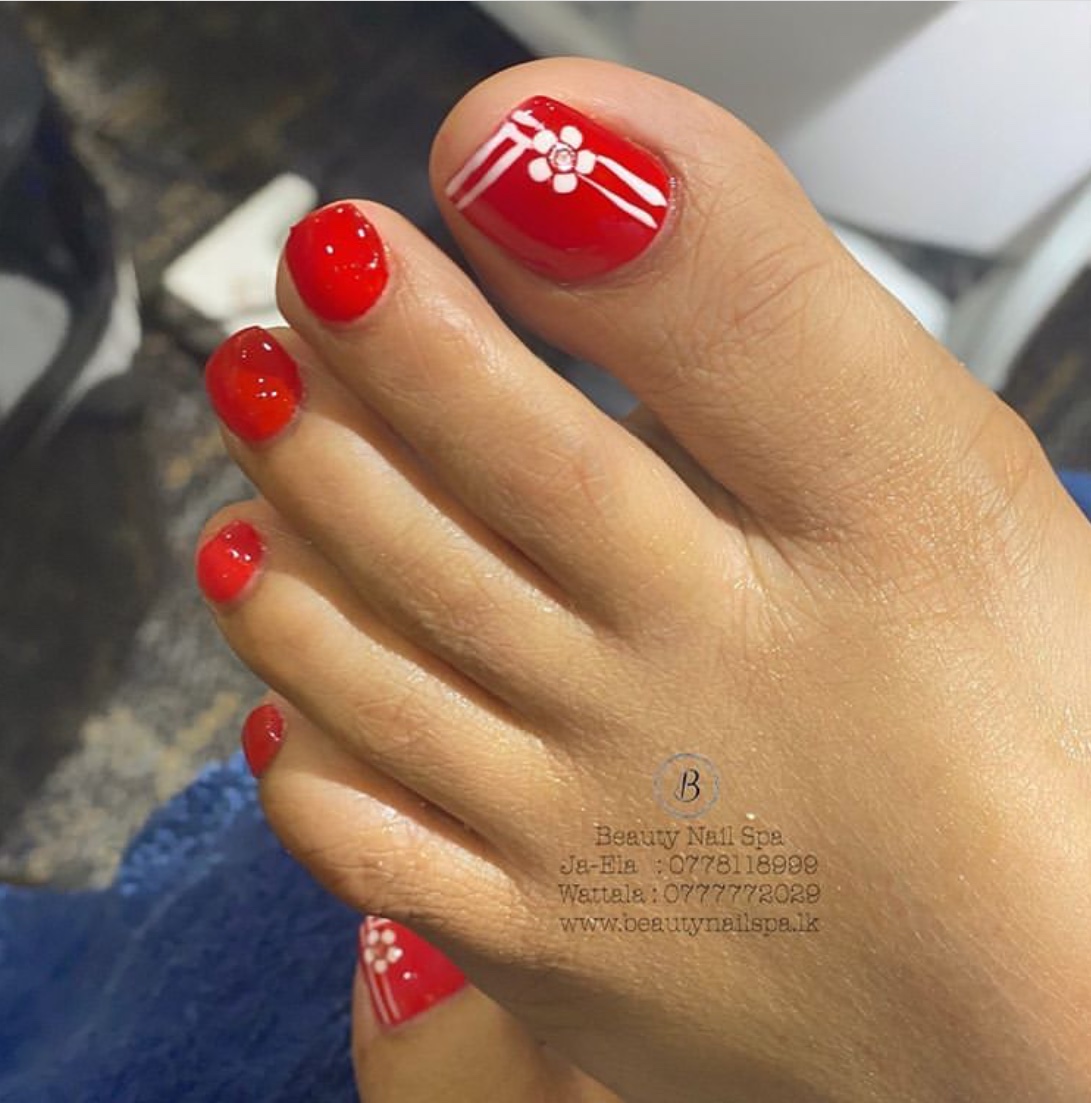 summer toe nail colors