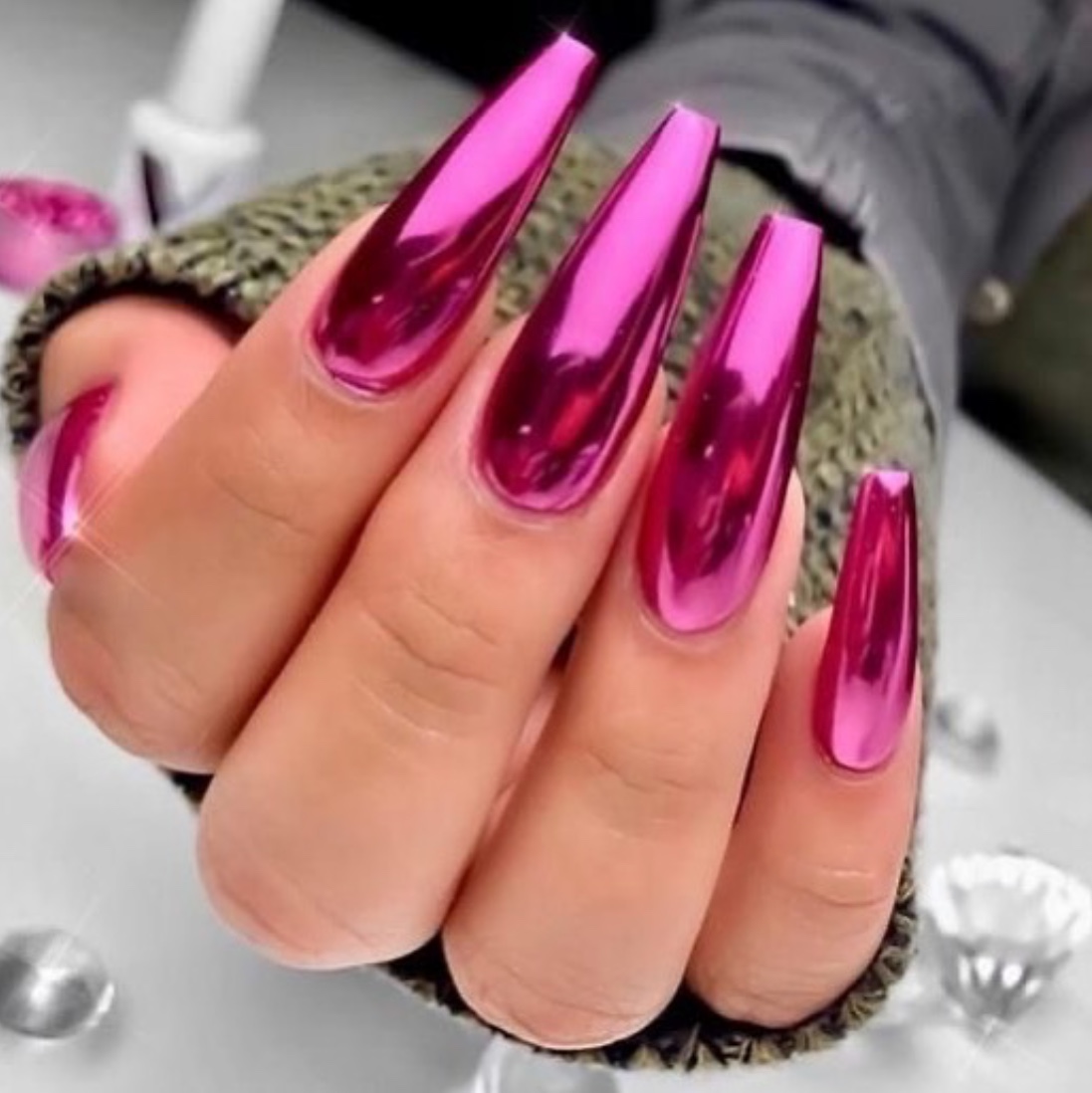 40+ Shimmering Nail Design Ideas - The Glossychic