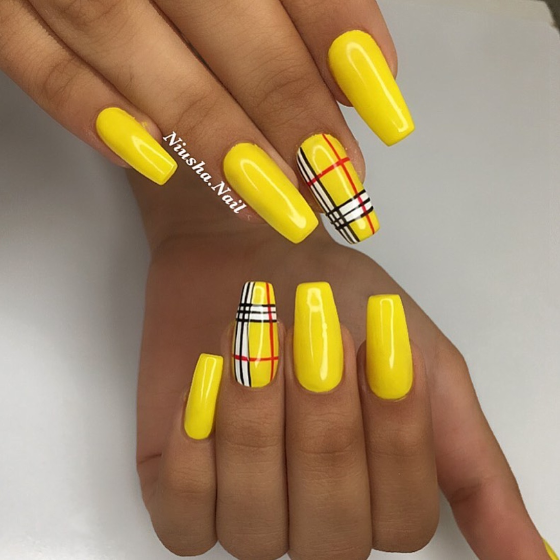 20+ Beautiful Acrylic Nail Designs The Glossychic