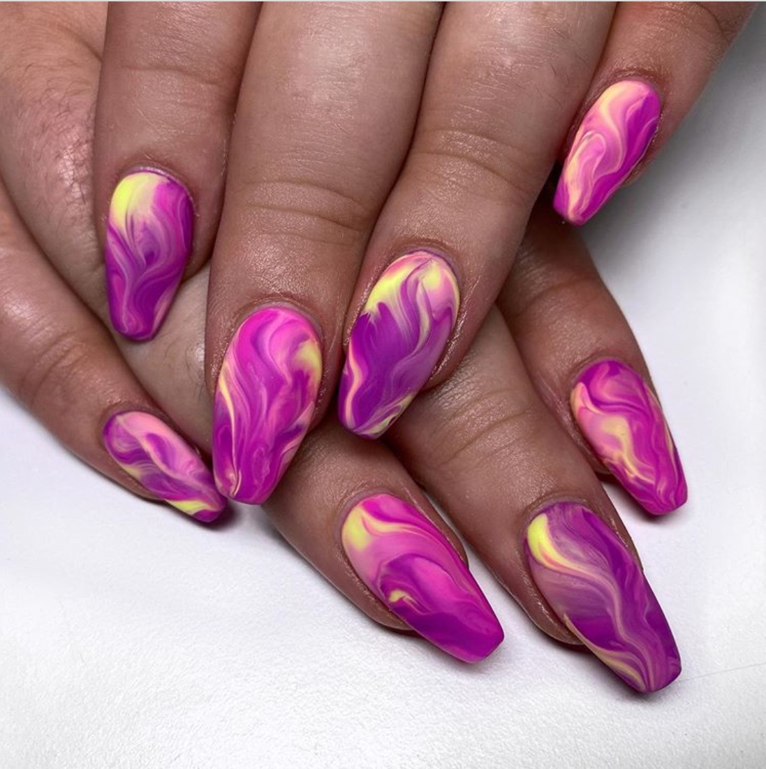 20+ Beautiful Acrylic Nail Designs - The Glossychic