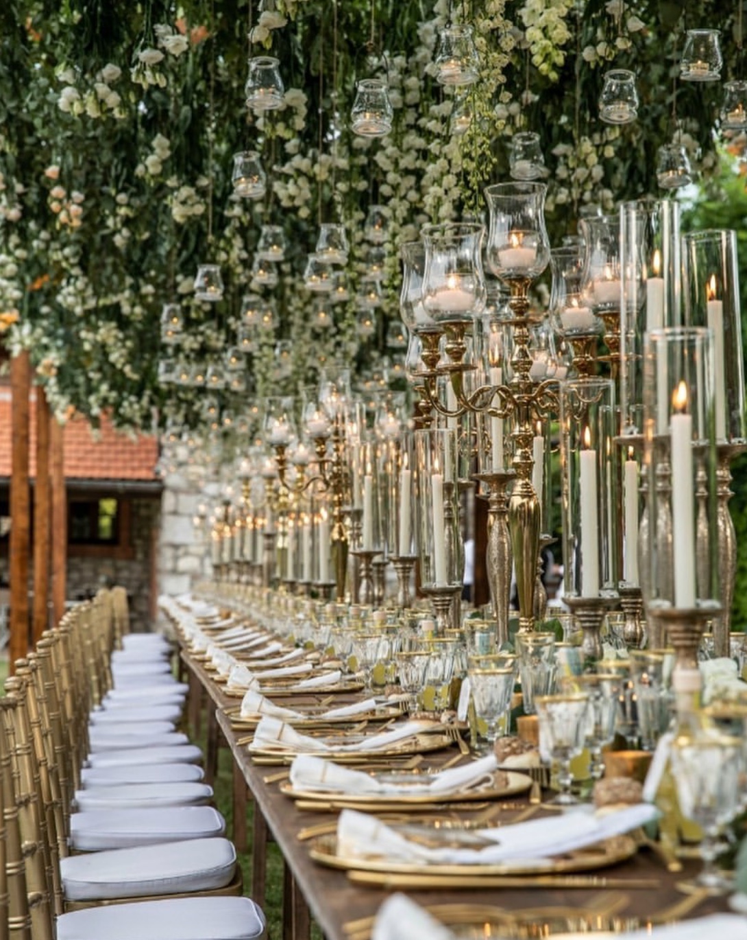 gold wedding reception decor