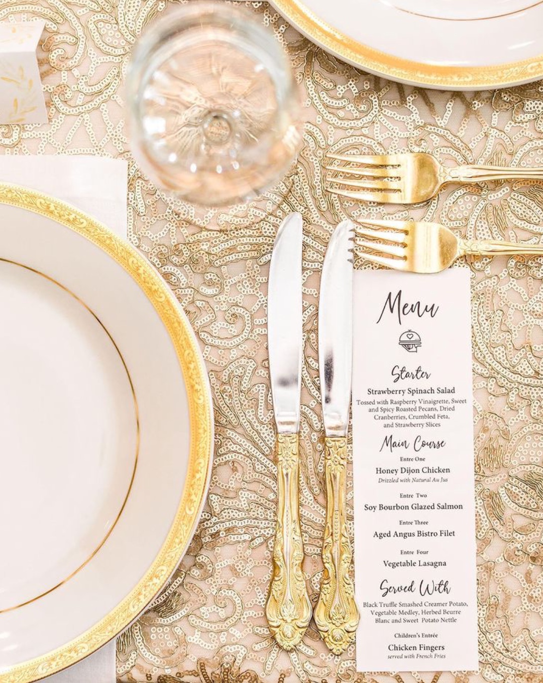 gold plate setting