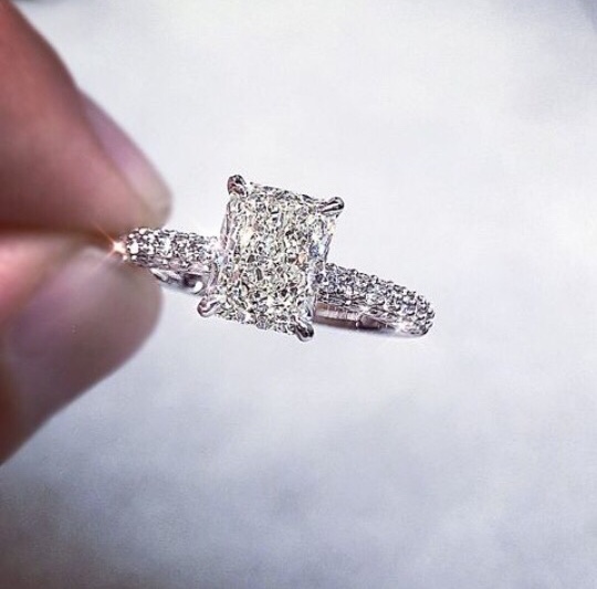 radiant cut diamond rings