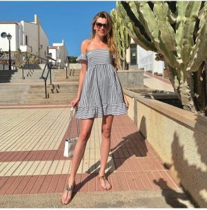 14 Summer Vacation Outfit Ideas - The Glossychic