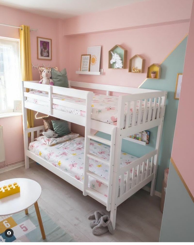 shared children's bedroom