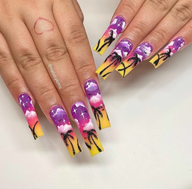 Exquisite Vacation Nails