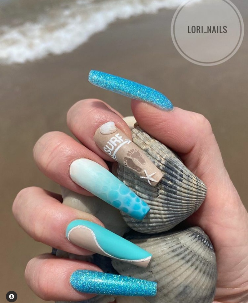 Exquisite Vacation Nails