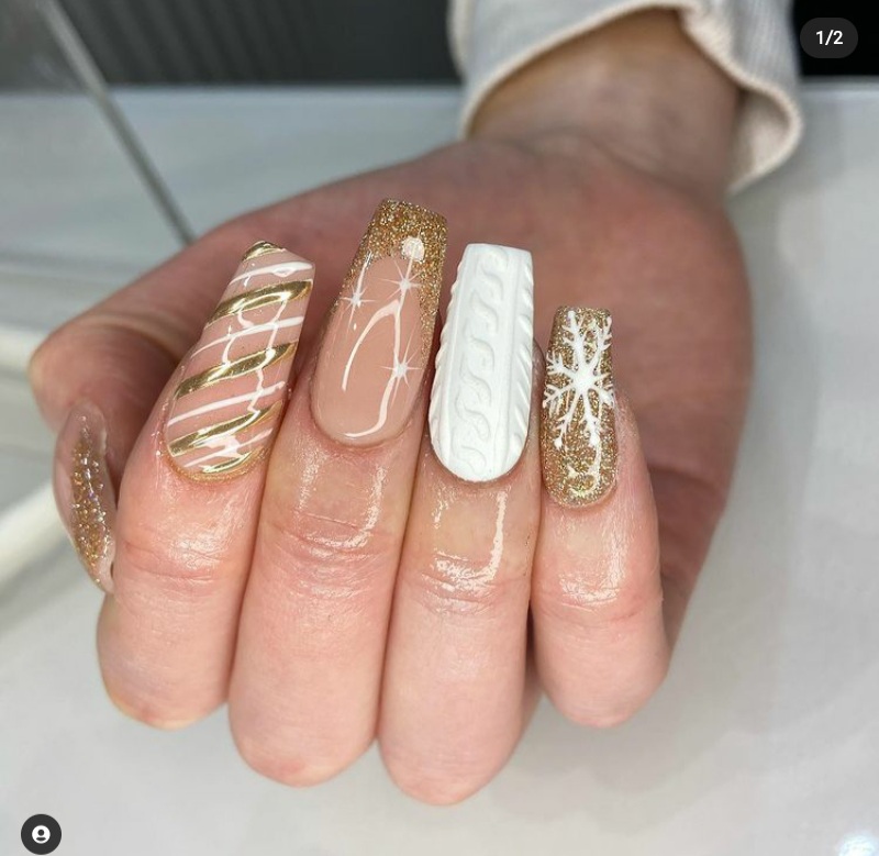white and gold nails designs