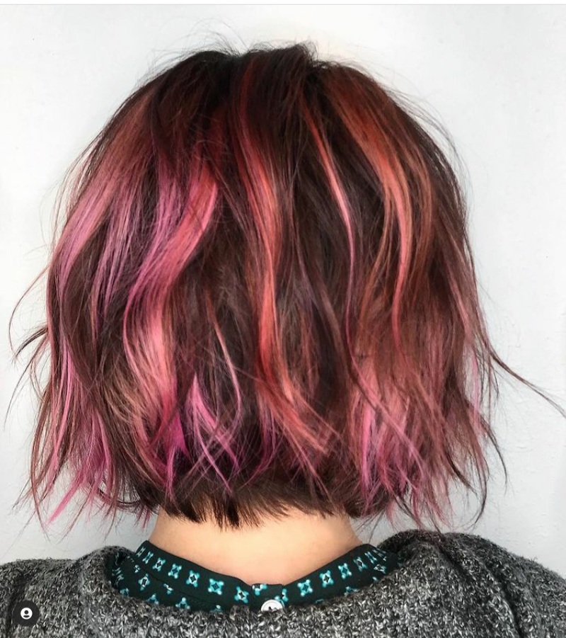 pink highlight hair