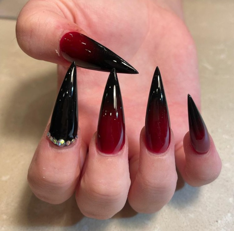 20+ Bold Red Ombre Nail Designs For 2022 - The Glossychic