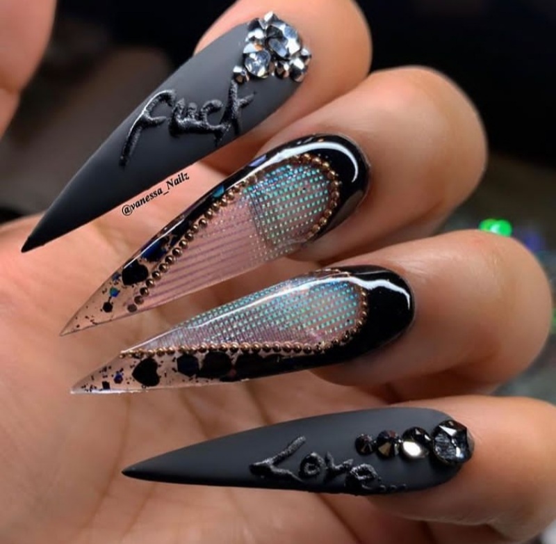 43 Exquisite Black Valentine Nails To Rock - The Glossychic