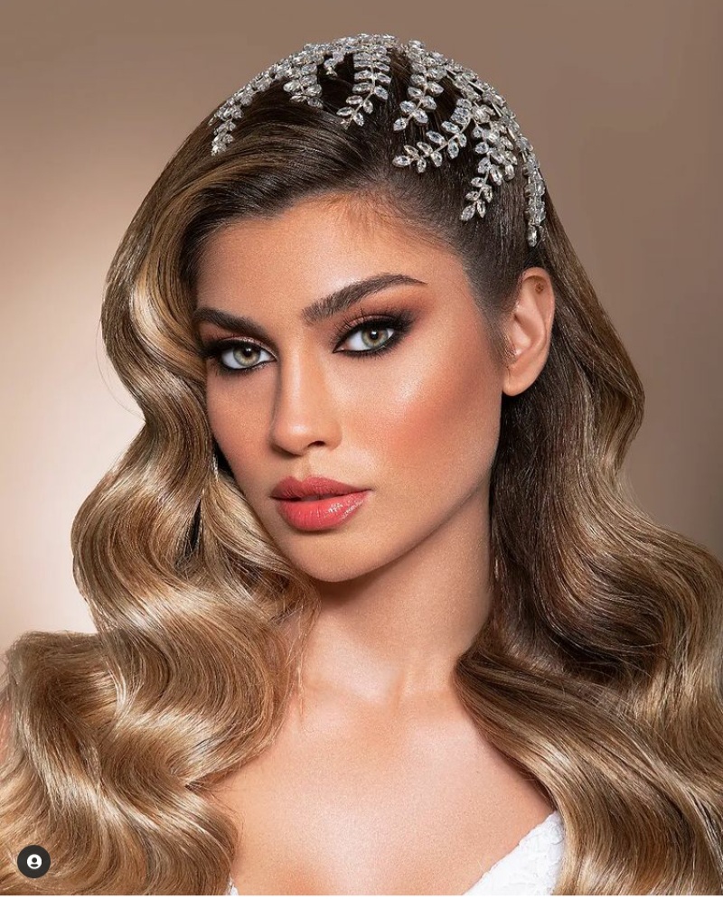 15 Stunning Bridal Hair Pieces For The Lovely Bride 2
