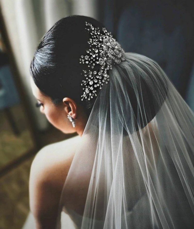 15 Stunning Bridal Hair Pieces For The Lovely Bride 7