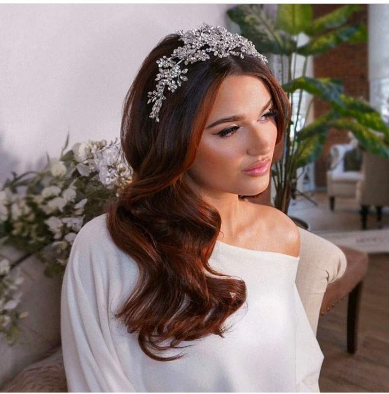 15 Stunning Bridal Hair Pieces For The Lovely Bride 8