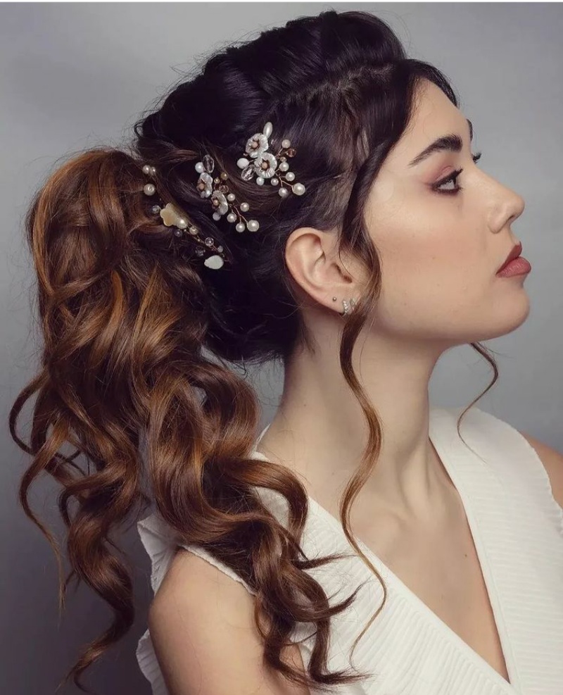 15 Stunning Bridal Hair Pieces For The Lovely Bride 12