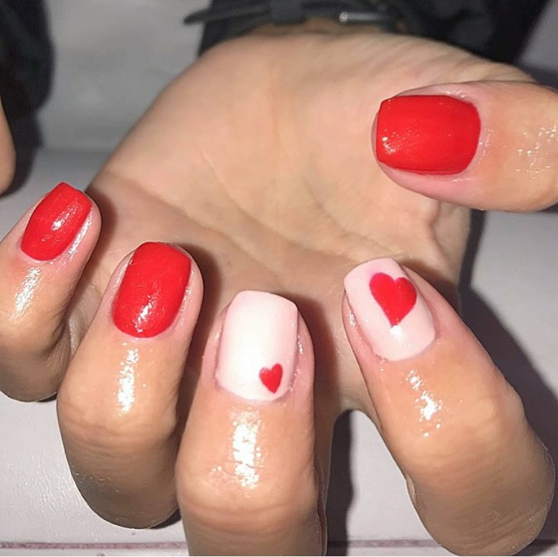 Cute red nails