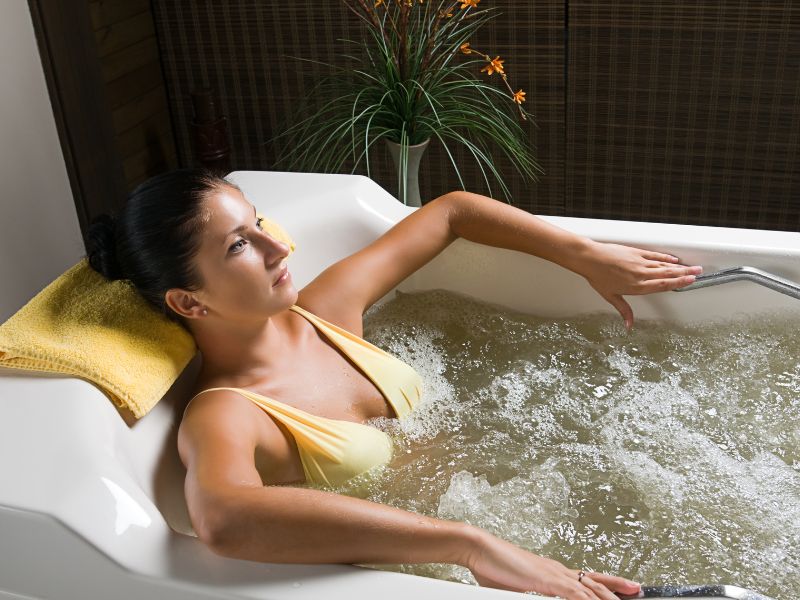 What is hydromassage?